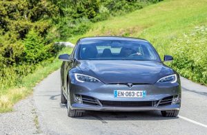 samochód elektryczny czy spalinowy?